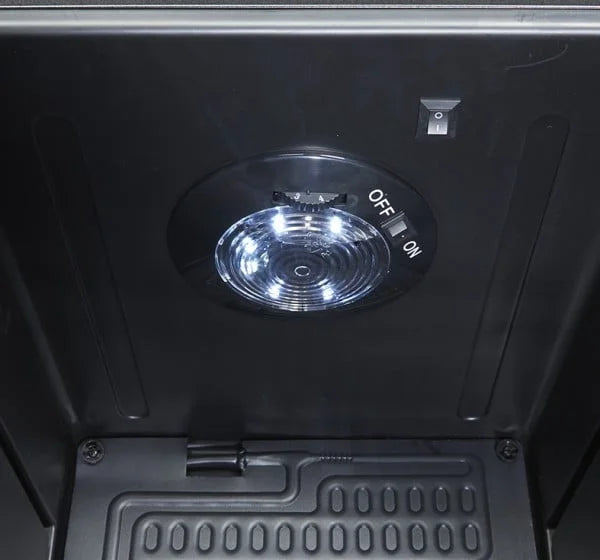 Gastro-Cool KW65 Getränkekühlschrank 62 Liter schwarz/schwarz, LED