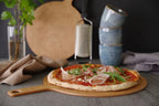 Hendi Pizzabrett mit Griff, Ø 356x(H)6mm